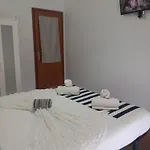Δωμάτια σε οικογενειακή κατοικία Lila's House *