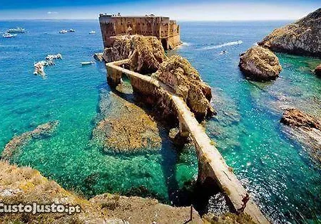 Lila's House Homestay Peniche